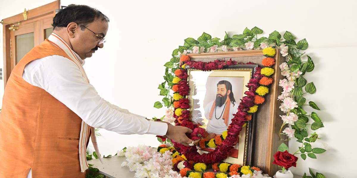 "Deputy CM Keshav Maurya paid tribute on the birth anniversary of Sant Ravidas.