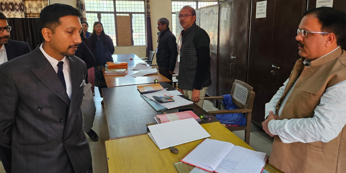 District Magistrate Visakh ji did a comprehensive inspection of Sadar Tehsil