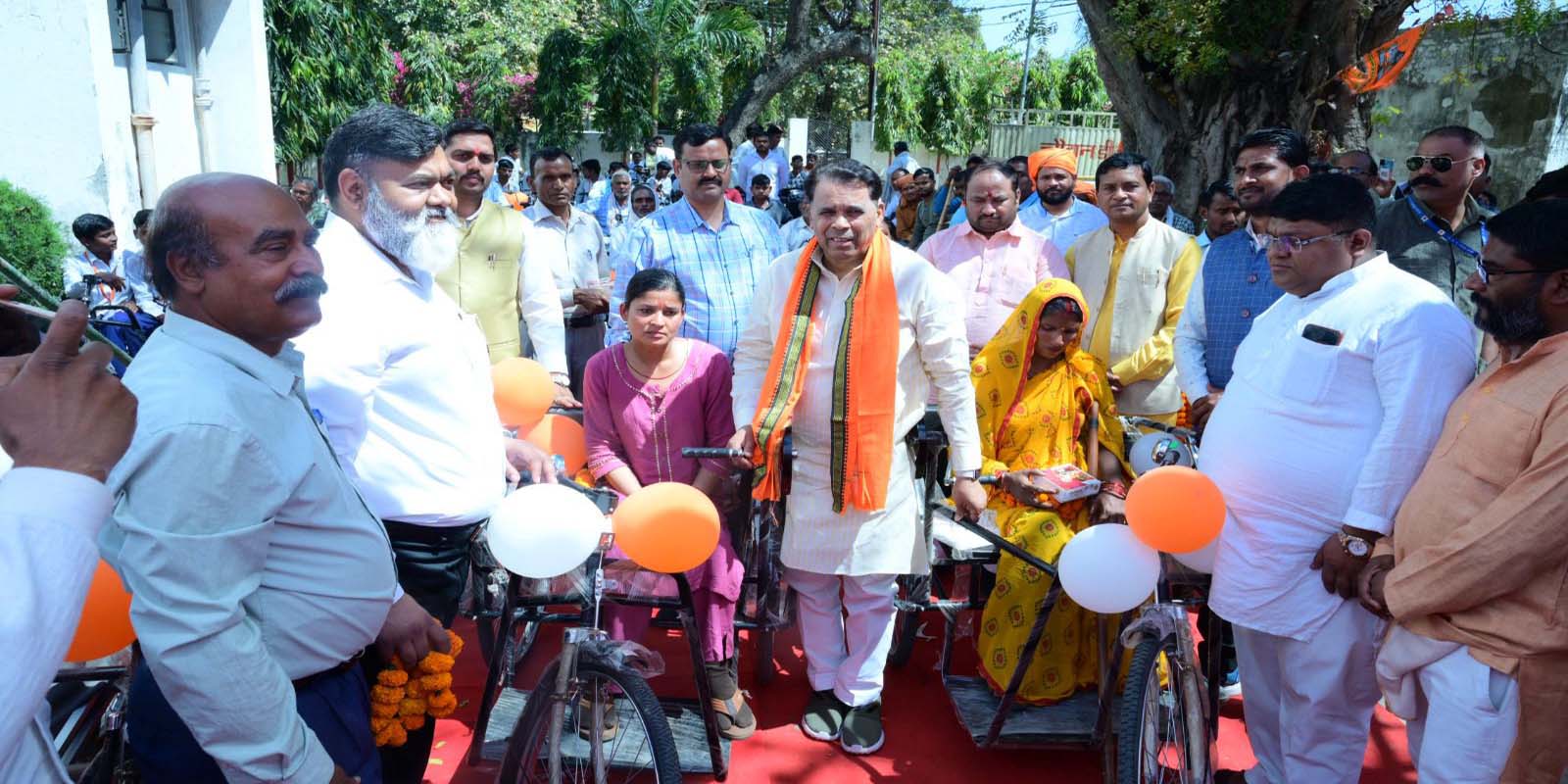 Minister for Empowerment of Persons with Disabilities distributed assistive devices