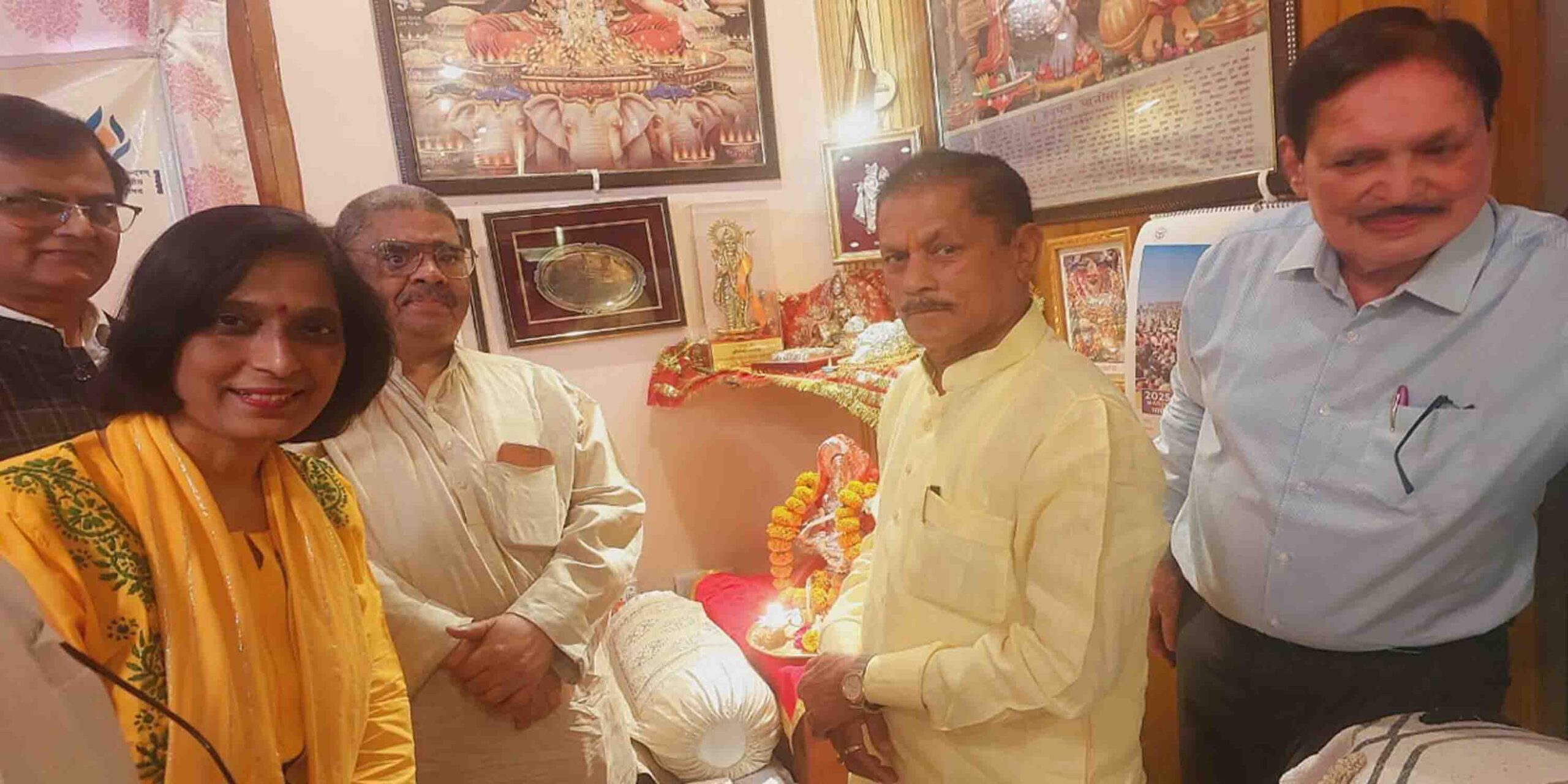 All India Sahitya Parishad, Lucknow organized a seminar and poetry festival