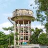 The water tank built at the cost of crores is dilapidated, 4 thousand people are yearning for every drop of water