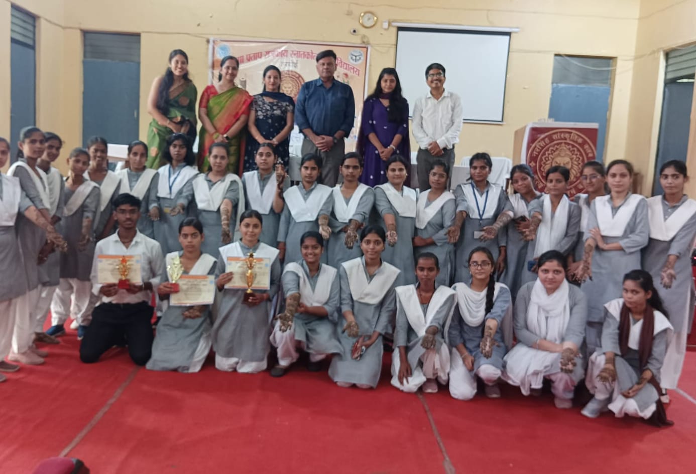 Mehndi competition was organized in Saawan Utsav by the "Narasimha Cultural Club" of the college