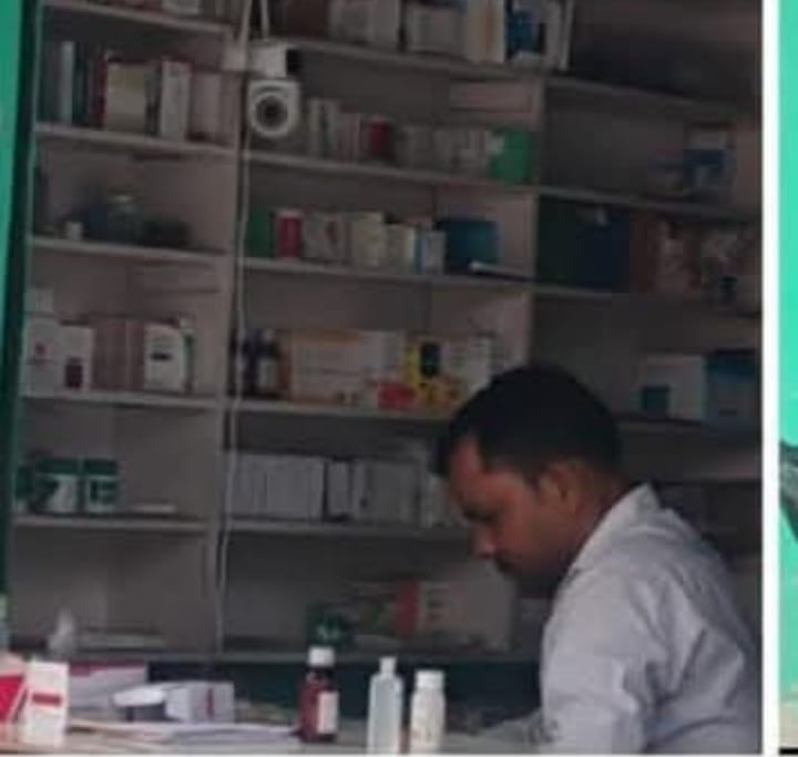 A quack doctor posing as a fake journalist during Azaan ran an illegal clinic