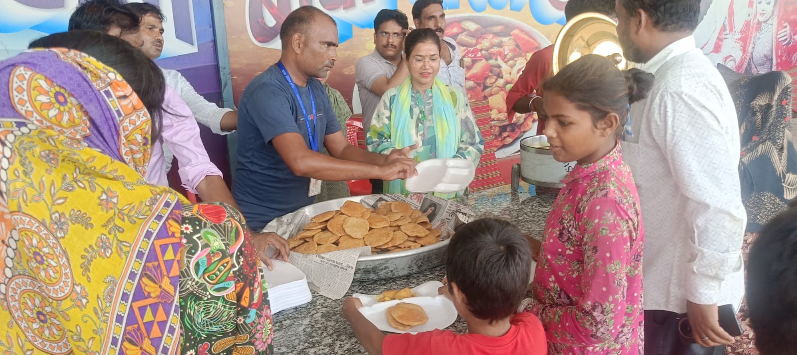MLA distributed relief kits to flood affected people