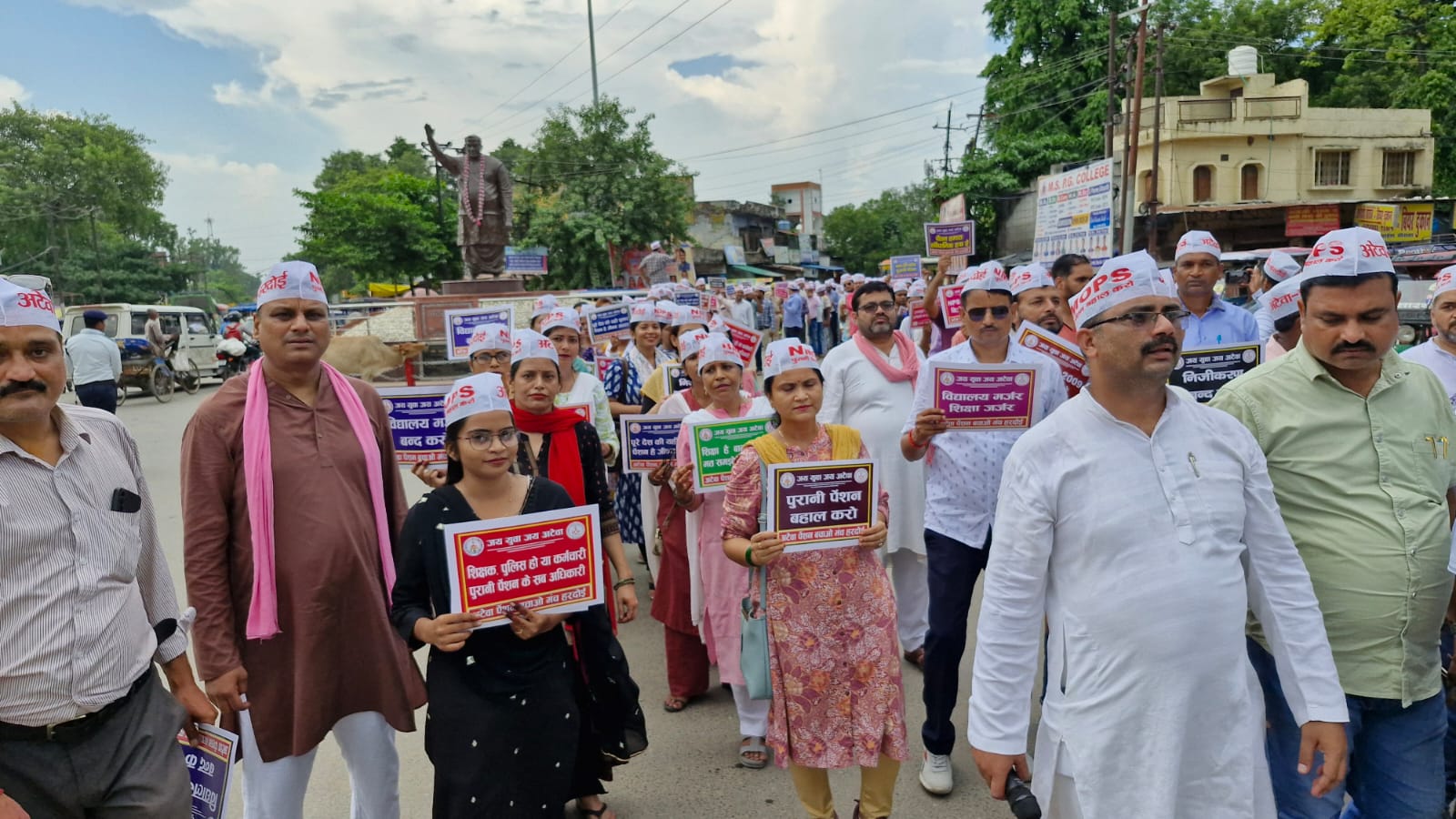 If the government does not re-implement the old pension system, this movement of ATETVA will continue