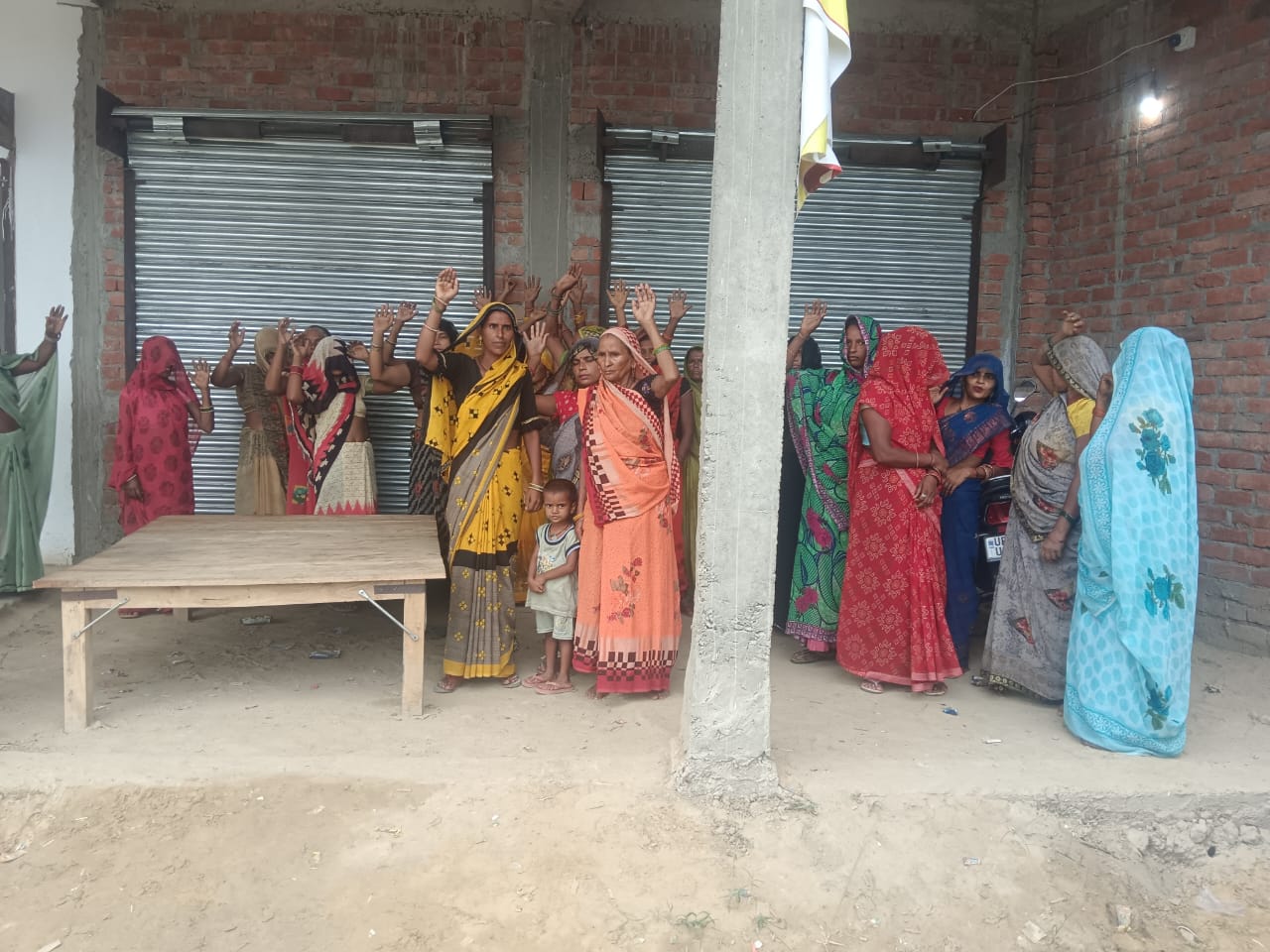 Women protested for removal of liquor shop