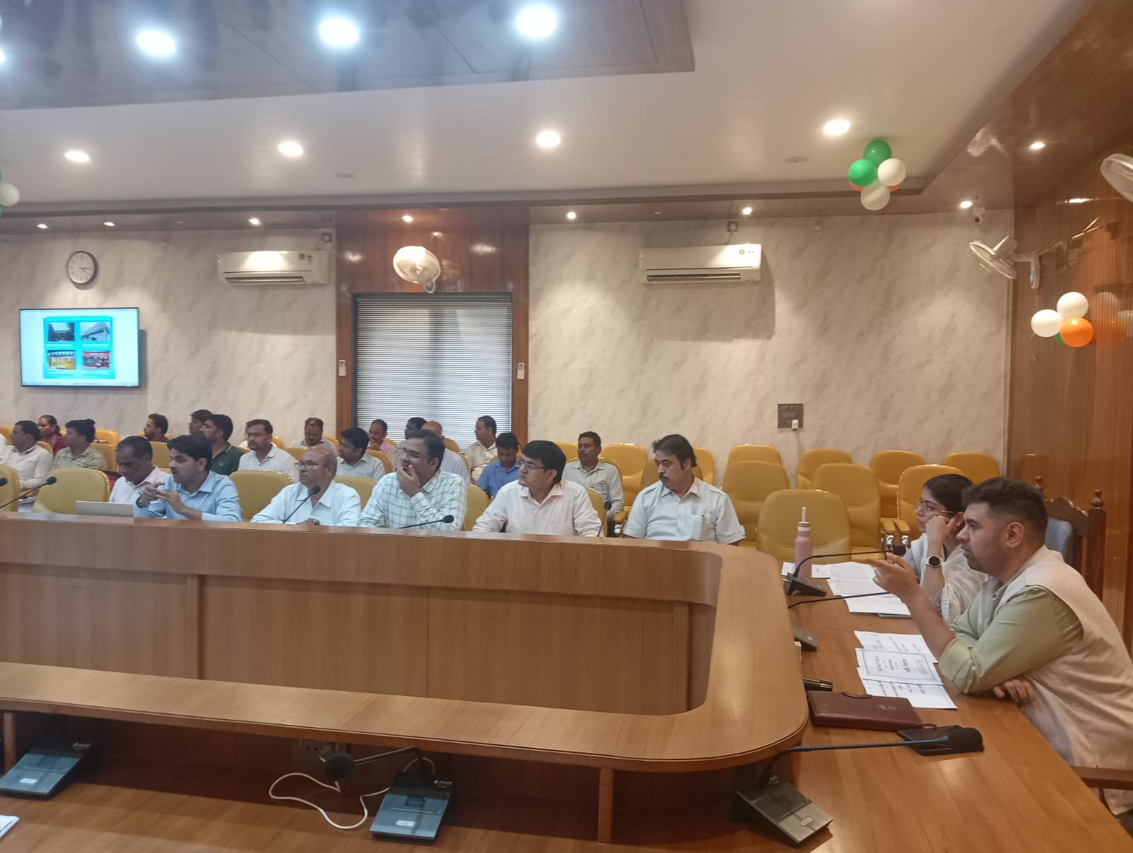 The District Magistrate reviewed the schemes of Rural Development and Panchayati Raj Department