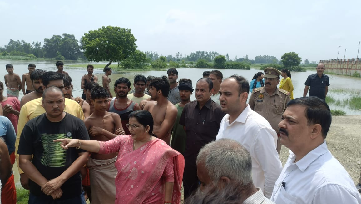 Higher Education Minister inspected the flood affected area