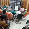President's husband Bhavani Shankar Maheshwari listened to the problems of the people.
