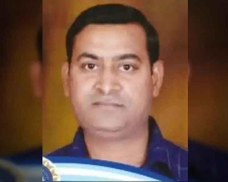 UP में BLO की मौत, BLO सर्वेश गंगवार हार्ट अटैक, UP चुनाव ड्यूटी मौत, बरेली BLO मृत्यु, उत्तर प्रदेश चुनाव कर्मचारी मौत, BLO सुरक्षा मांगें, UP BLO death, Bareilly BLO heart attack, UP election duty deaths, BLO Sarvesh Gangwar news, UP polling staff safety, Election workers deaths UP, BLO सर्वेश गंगवार फोटो, UP BLO ड्यूटी मौत इमेज, बरेली चुनाव कर्मचारी घटना चित्र, UP फील्ड स्टाफ मृत्यु तस्वीर, UP BLO death image, Bareilly BLO heart attack photo, UP election staff incident picture, Polling officer death visual, #UPNews, #BLODeath, #Bareilly, #ElectionDuty, #UPAdministration, #PollingStaff, #BreakingNews, #ManojShuklaReports, #UPUpdate, #HealthAndSafety,