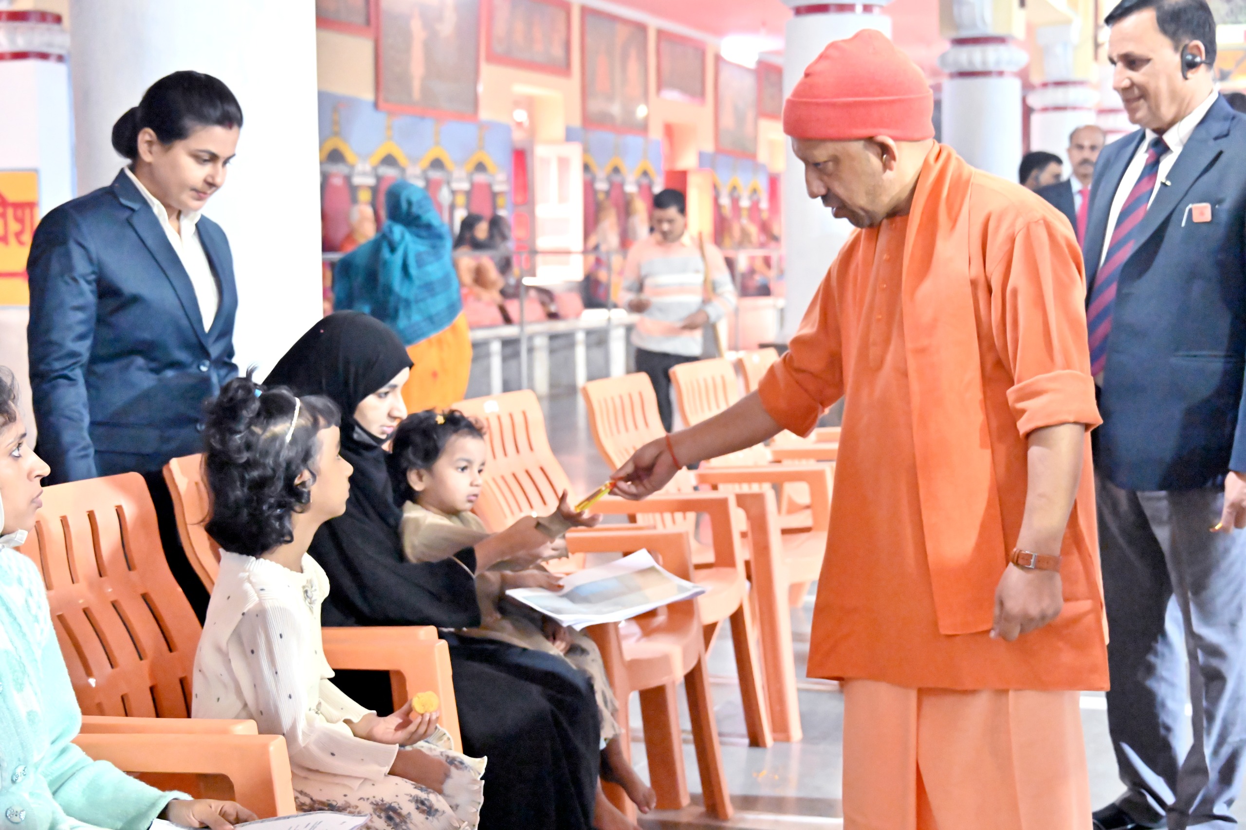 CM योगी जनता दरबार, योगी आदित्यनाथ गोरखपुर, जनता दरबार शिकायत, जमीन विवाद UP, गोरखनाथ मंदिर जनता दरबार, सीएम योगी फरियादी, यूपी सरकार जनता सुनवाई, CM Yogi Janata Darbar, Yogi Adityanath Gorakhpur event, public grievance hearing UP, land dispute UP action, Gorakhnath temple darbar, CM listens complaints UP, Yogi government public issues, CM योगी जनता दरबार फोटो, गोरखनाथ मंदिर जनता दरबार, योगी आदित्यनाथ शिकायत सुनते हुए, यूपी जमीन विवाद समाधान, CM Yogi Janata Darbar photo, Gorakhnath temple public hearing, Yogi Adityanath listening grievances, UP land dispute action, #CMयोगीजनतादरबार, #YogiAdityanath, #GorakhpurNews, #UPGovernment, #JanataDarbar, #YogiModel, #GorakhnathTemple, #UPUpdates, #PublicHearingUP,