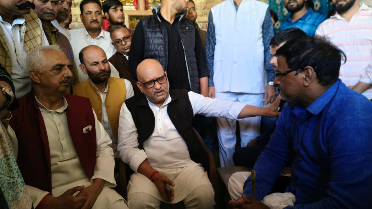 एसआईआर कार्य की अधिकता से मौत, लेखपाल सुधीर कुमार आत्महत्या, बीएलओ रंजू दुबे मौत, अजय राय फतेहपुर दौरा, एसआईआर सिस्टम विरोध, लेखपाल संघ धरना, उत्तर प्रदेश कांग्रेस समाचार, सरकारी कर्मचारियों पर दबाव, फतेहपुर न्यूज अपडेट, SIR workload death case, Lekhpal Sudhir Kumar suicide, BLO Ranjoo Dubey death, Ajay Rai UP Congress news, SIR system protest Uttar Pradesh, Government staff pressure issues, Fatehpur news update, UP employee suicide case, एसआईआर कार्य दबाव फोटो, लेखपाल आत्महत्या घटना तस्वीर, अजय राय फतेहपुर मुलाकात फोटो, लेखपाल संघ धरना फोटो, SIR workload protest image, Lekhpal suicide case picture, Ajay Rai meeting family image, Lekhpal union protest image, #SIRWorkload, #LekhpalSuicide, #AjayRai, #UPCongress, #FatehpurNews, #BLOIssues, #GovernmentEmployees, #UPLatestNews,