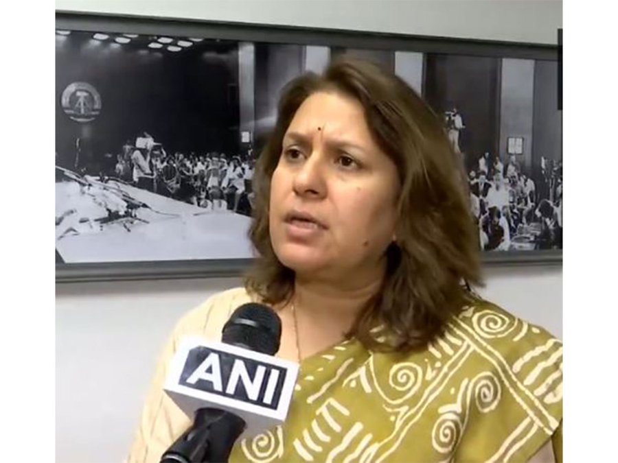 सुप्रिया श्रीनेत ने सरकार पर साधा निशाना,दिल्ली ब्लास्ट खबर, सुप्रिया श्रीनेत बयान, कांग्रेस बनाम केंद्र सरकार, दिल्ली कार धमाका, पीएम भूटान दौरा, गृह मंत्री प्रचार में, सुरक्षा चूक भारत, दिल्ली धमाका अपडेट, राजनीतिक प्रतिक्रिया दिल्ली ब्लास्ट, कांग्रेस प्रवक्ता हमला, Delhi Blast News, Supriya Shrinate Statement, Congress Attack on Government, Delhi Car Explosion, PM Bhutan Visit, Home Minister Election Campaign, Security Lapse India, Delhi Blast Update, Political Reaction Delhi Blast, Congress Spokesperson Comment, दिल्ली ब्लास्ट फोटो, सुप्रिया श्रीनेत प्रेस कॉन्फ्रेंस, दिल्ली धमाका जांच, कांग्रेस नेता बयान, लाल किला धमाका तस्वीरें, दिल्ली में सुरक्षा चूक फोटो, Delhi Blast Photo, Surpriya Shrinate Press Conference, Delhi Explosion Investigation, Congress Leader Statement, Red Fort Blast Image, Security Lapse in Delhi, #DelhiBlast, #SupriyaShrinate, #Congress, #BJP, #SecurityLapse, #DelhiExplosion, #PMModi, #HomeMinister, #PoliticalNews, #NationalProstavana,