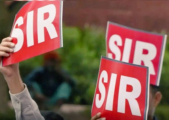 UP SIR समय सीमा बढ़ी, SIR फॉर्म जमा तारीख, BLO मौत यूपी, SIR दबाव में सुसाइड, चुनाव आयोग निर्देश, यूपी SIR विवाद, BLO सैलरी बढ़ी, UP SIR Deadline Extended, SIR Form Last Date UP, BLO Deaths in UP, UP Election SIR Pressure, Election Commission Orders, BLO Salary Revised, UP SIR Controversy, SIR नई तारीख, SIR फॉर्म अपडेट, UP BLO समस्या, चुनाव आयोग SIR नोटिस, SIR New Deadline, UP BLO Crisis, SIR Form Extension, Election Update UP, #UPSIRसमयसीमाबढ़ी, #BLODeathUP, #SIRUpdate, #ElectionCommission, #UPSIR, #UttarPradeshNews,