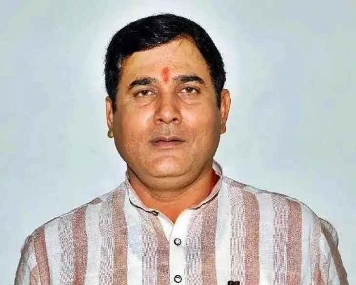 गाय काटने वाले की गर्दन काट दो, BJP विधायक बयान, नंद किशोर गुर्जर विवाद, लोनी राजनीतिक बयान, गौहत्या विवाद बयान, गाजियाबाद BJP विवाद, राजनीतिक बयान विवाद, Gai katne wale ki gardan kat do, BJP MLA statement, Nand Kishor Gurjar controversy, Loni controversial remark, cow slaughter remark, Ghaziabad BJP controversy, viral MLA statement, BJP विधायक भाषण फोटो, नंद किशोर गुर्जर मंच संबोधन, लोनी विवादित बयान वीडियो, BJP MLA speech photo, Nand Kishor Gurjar address, Loni controversial remark footage, #GaiKatneWaleKiGardanKatDo, #NandKishorGurjar, #BJP, #Loni, #Ghaziabad, #CowSlaughter, #PoliticalNews, #ControversialStatement,