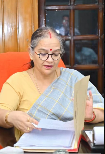 लखनऊ मेयर सुषमा खर्कवाल, नगर आयुक्त गौरव कुमार विवाद, लखनऊ नगर निगम टकराव, विकास कार्य ठप लखनऊ, नगर निगम फाइल विवाद, लखनऊ सदन बैठक, कार्यकारिणी बैठक 14 नवंबर, नगर निगम राजनीति, पार्षद बैठक लखनऊ, मेयर बनाम आयुक्त खबर, Lucknow Mayor Sushma Kharkwal, Municipal Commissioner Gaurav Kumar dispute, Lucknow Nagar Nigam clash, Lucknow development works halted, Lucknow civic body news, Lucknow Corporation meeting, mayor vs commissioner Lucknow, Lucknow city governance issue, Lucknow municipal politics, Lucknow council meeting, लखनऊ मेयर सुषमा खर्कवाल फोटो, नगर आयुक्त गौरव कुमार बैठक, नगर निगम लखनऊ विवाद चित्र, सदन बैठक लखनऊ फोटो, विकास कार्य फाइल लखनऊ इमेज, Lucknow Mayor Sushma Kharkwal image, Gaurav Kumar Commissioner photo, Lucknow Nagar Nigam meeting picture, Lucknow civic dispute image, Lucknow development file photo, #LucknowNews, #लखनऊनगरनिगम, #SushmaKharkwal, #GauravKumar, #LucknowMayor, #MunicipalDispute, #DevelopmentWorks, #CityPolitics, #UrbanGovernance, #LucknowCorporation, #NagarNigam, #LucknowUpdates, #राजनीतिकखबरें, #राष्ट्रीयप्रस्तावना,