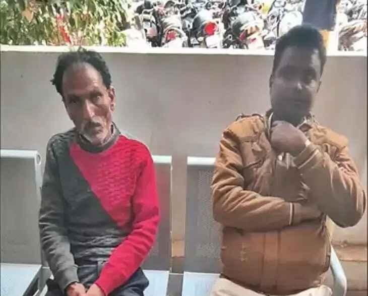 लखनऊ 12 लोगों का सुसाइड अटेंप्ट, उन्नाव परिवार आत्महत्या प्रयास, सीएम आवास आत्महत्या मामला, फर्जी मुकदमे आरोप यूपी, SC-ST एक्ट फर्जी केस, गौतमपल्ली थाना मामला, कप्तान यादव परिवार विवाद, यूपी पुलिस कार्रवाई आरोप, लखनऊ आत्महत्या खबर, परिवार का सामूहिक सुसाइड प्रयास, Lucknow 12 people suicide attempt, Unnao family suicide bid, CM residence suicide attempt Lucknow, Fake case allegation UP, SC-ST Act false case claim, Gautampalli police station case, Kaptan Yadav family news, UP law and order issue, Mass suicide attempt Lucknow, Family harassment case UP, लखनऊ सीएम आवास घटना फोटो, उन्नाव परिवार थाने में तस्वीर, सुसाइड अटेंप्ट परिवार इमेज, गौतमपल्ली थाना फोटो, यूपी पुलिस घटना स्थल चित्र, Lucknow CM residence incident photo, Unnao family police station image, Suicide attempt family picture, Gautampalli police station image, UP police action photo, #LucknowNews #SuicideAttempt #UPPolice #UnnaoFamily #CMResidence #LawAndOrderUP #SCSTAct #FakeCase #BreakingNews #UttarPradesh