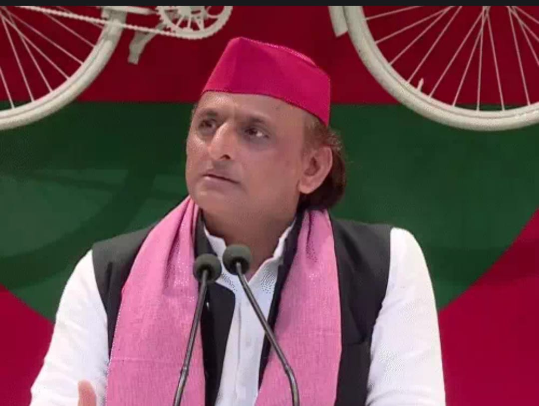 SIR विवाद यूपी, BLO मौत SIR, अखिलेश यादव प्रेस कॉन्फ्रेंस, BJP पर अखिलेश हमला, चुनाव आयोग पर आरोप, SIR फॉर्म गड़बड़ी, UP SIR प्रक्रिया विवाद, मृतक BLO की पत्नी रोई, UP SIR controversy, Akhilesh Yadav press conference, BLO death UP, SIR pressure on BLO, BJP EC allegations, Voter list manipulation UP, SIR form issue, Akhilesh targets BJP, SIR सिस्टम विवाद, BLO परिवार की गुहार, अखिलेश यादव बयान, UP चुनाव आयोग विवाद, UP SIR crisis, Akhilesh attacks EC, BLO death case, UP political controversy, #SIRControversy, #AkhileshYadav, #BLODeath, #UPPolitics, #BJPvsSP, #UPBreakingNews, #ManojShuklaReports,