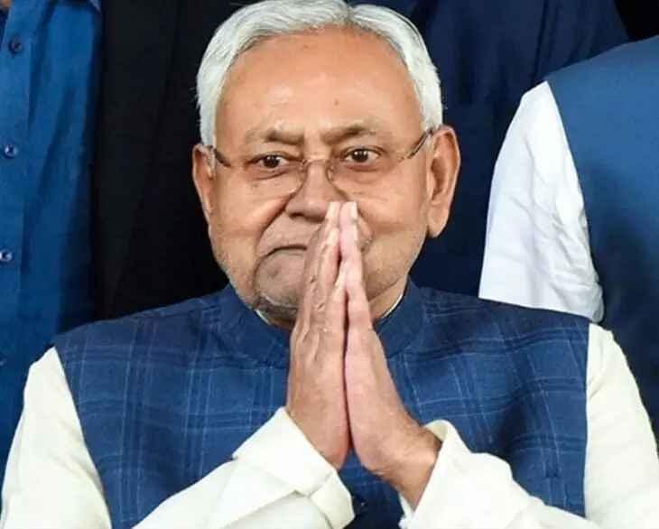 नीतीश कुमार हिजाब विवाद, नीतीश कुमार माफी सवाल, महिला डॉक्टर हिजाब मामला, दिल्ली एयरपोर्ट नीतीश कुमार, बिहार सीएम विवाद, Nitish Kumar Hijab Controversy, Nitish Kumar Apology Question, Bihar CM Hijab Issue, Delhi Airport Nitish Kumar Video, Indian Politics News, नीतीश कुमार दिल्ली एयरपोर्ट, हिजाब विवाद वीडियो, मीडिया सवाल नीतीश कुमार, CM Nitish Kumar Airport Video, Hijab Controversy Bihar CM Image,#NitishKumar #HijabControversy #BiharPolitics #DelhiAirport #CMNitish #PoliticalNews #हिजाब_विवाद #नीतीश_कुमार #ViralVideo #NationalPrastavana,