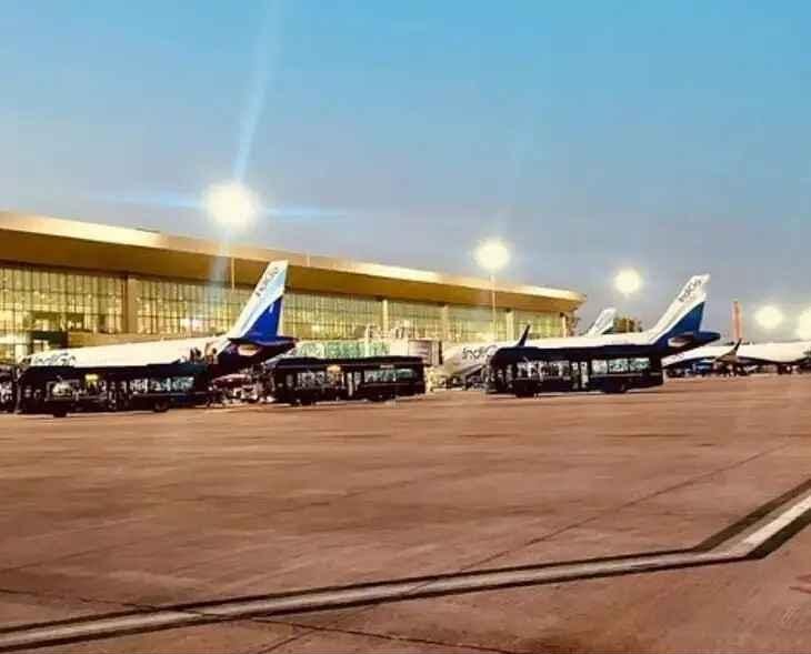 देशभर एयरपोर्ट चेक-इन सिस्टम दिक्कत, एयरपोर्ट तकनीकी खराबी, फ्लाइट रद्द भारत, बेंगलुरु एयरपोर्ट उड़ान रद्द, दिल्ली एयरपोर्ट मैन्युअल चेक-इन, हैदराबाद एयरपोर्ट भीड़, वाराणसी एयरपोर्ट माइक्रोसॉफ्ट आउटेज, फ्लाइट सर्विस प्रभावित भारत, India airport check-in system issue, Flight cancellations India, Bengaluru airport 42 flights cancelled, Delhi manual check-in process, Hyderabad airport crowd, Microsoft Windows global outage airport, India flight delay news, Airport technical glitch India, एयरपोर्ट चेक-इन खराबी फोटो, फ्लाइट रद्द चित्र, यात्रियों की भीड़ एयरपोर्ट फोटो, मैन्युअल चेक-इन इमेज, वाराणसी एयरपोर्ट नोटिस फोटो, Airport check-in glitch image, Flight cancellation India picture, Crowd at airport photo, Manual check-in image, Outage notice Varanasi airport image, #AirportSystemGlitch, #IndiaFlights, #FlightCancellation, #MicrosoftOutage, #AirportNews, #NationalPropozalnaNews, #TravelUpdate, #DelhiAirport, #BengaluruAirport,