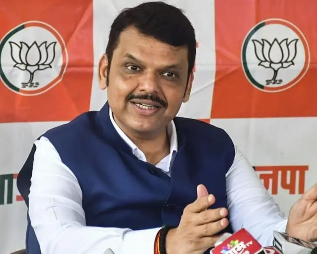 ठाकरे ब्रांड, देवेंद्र फडणवीस बयान, उद्धव ठाकरे राज ठाकरे मुलाकात, महाराष्ट्र राजनीति विवाद, बालासाहेब ठाकरे विरासत, एकनाथ शिंदे शिवसेना, ठाकरे परिवार राजनीति, Thackeray Brand, Devendra Fadnavis Statement, Uddhav Thackeray Raj Thackeray Meeting, Maharashtra Political News, Balasaheb Legacy, Eknath Shinde Shiv Sena, Thackeray Family Politics, ठाकरे ब्रांड विवाद, फडणवीस ठाकरे हमला, महाराष्ट्र शिवसेना अपडेट, उद्धव राज राजनीतिक मजबूरी, Thackeray Brand Controversy, Fadnavis on Thackeray, Maharashtra Shiv Sena Update, Uddhav Raj Political Compulsion, #ThackerayBrand, #DevendraFadnavis, #UddhavThackeray, #RajThackeray, #BalasahebThackeray, #EknathShinde, #MaharashtraPolitics, #ShivSena, #NationalPrastavana, #ManojShuklaReports,