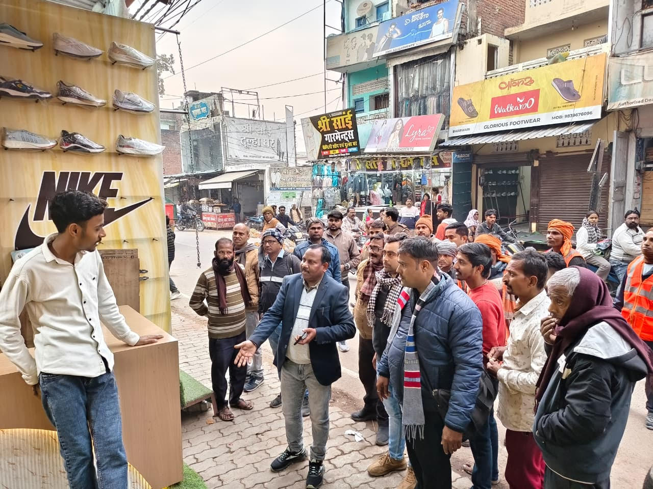 On the instructions of the District Magistrate, the EO along with the police force removed the encroachment.