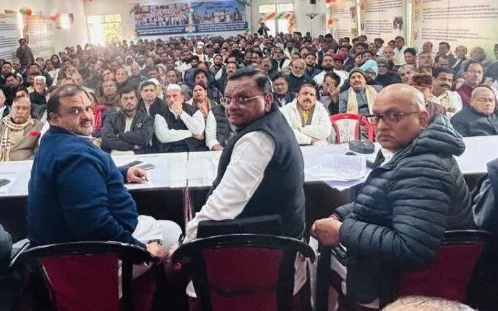 यूपी कांग्रेस बैठक फोटो, प्रियंका गांधी जन्मदिन कांग्रेस, लखनऊ कांग्रेस ऑफिस, UP Congress Meeting Image, Congress Strategy Meeting,लखनऊ राजनीति खबर, उत्तर प्रदेश कांग्रेस समाचार, कांग्रेस चुनावी रणनीति, Priyanka Gandhi UP, UP Politics News, #UPCongress, #PriyankaGandhi, #ConstitutionDialogue, #Manrega, #UPPolitics, #Congress2027,यूपी कांग्रेस चुनावी तैयारी, प्रियंका गांधी जन्मदिन कार्यक्रम, संविधान संवाद रैली, मनरेगा कांग्रेस, एसआईआर यूपी, Uttar Pradesh Congress News, Priyanka Gandhi Birthday, UP Congress Election Plan,