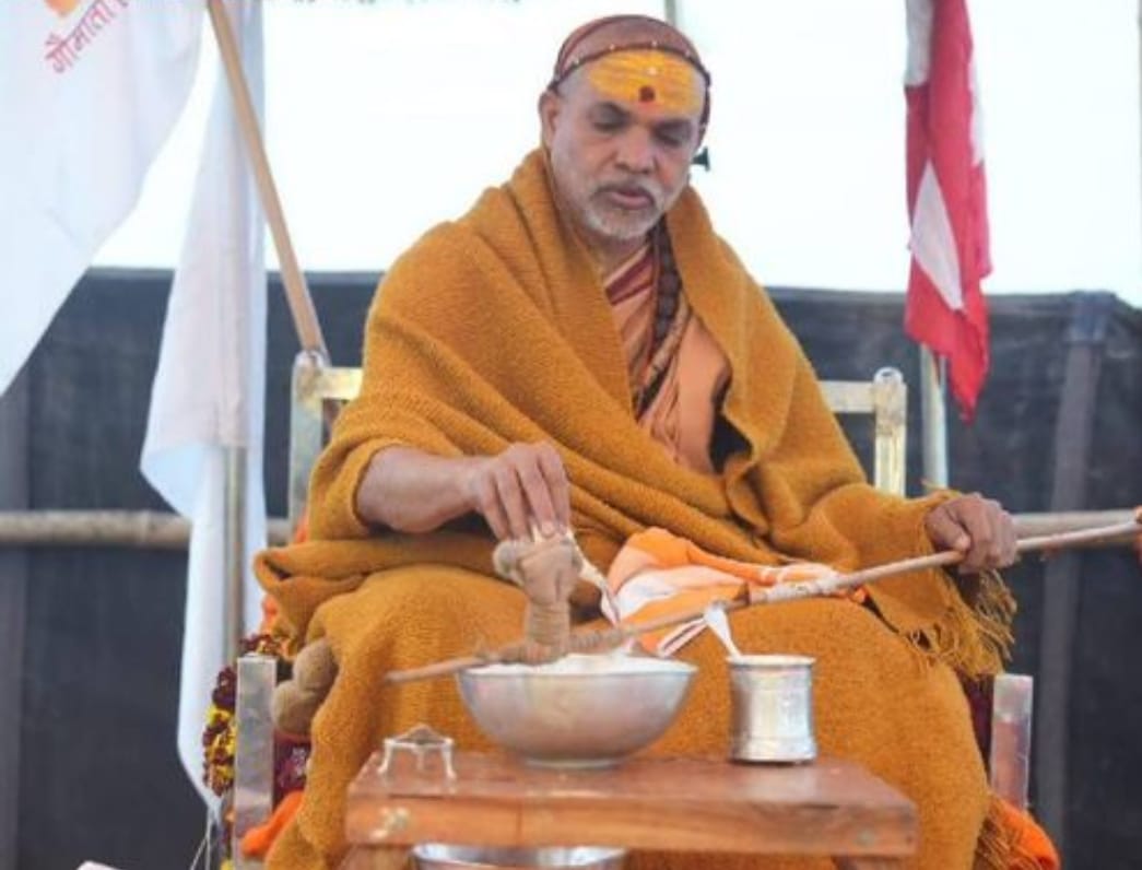 अविमुक्तेश्वरानंद की तबीयत बिगड़ी, Shankaracharya Avimukteshwaranand Health News, Prayagraj Magh Mela Controversy, Vasant Panchami Snan News, UP Religious News, Mela Administration Dispute,शंकराचार्य अविमुक्तेश्वरानंद प्रयागराज फोटो, Avimukteshwaranand Vanity Van Image, Magh Mela Protest Photo, Vasant Panchami Prayagraj Image,प्रयागराज जिला धार्मिक समाचार, उत्तर प्रदेश माघ मेला विवाद खबर, शंकराचार्य स्वास्थ्य अपडेट, प्रयागराज प्रशासन समाचार, धार्मिक धरना प्रदर्शन UP, Religious News Uttar Pradesh, Prayagraj Magh Mela Update,#Avimukteshwaranand #PrayagrajNews #MaghMela2026 #VasantPanchami #Shankaracharya #UPNews #ReligiousNews #SangamSnan #MelaAdministration