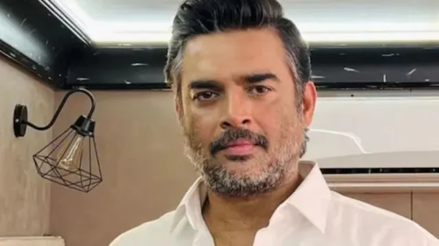 R Madhavan Padma Shri Award, आर माधवन पद्म श्री पुरस्कार, Padma Awards 2026, R Madhavan News, Bollywood Padma Shri, South Actor Padma Award, Entertainment News Hindi, Celebrity Awards India,आर माधवन पद्म श्री फोटो, R Madhavan Padma Shri Image, Padma Awards Actor Madhavan, R Madhavan Reaction Photo, Bollywood Celebrity Award,#RMadhavanPadmaShri, #PadmaAwards2026, #BollywoodNews, #EntertainmentNewsIndia, #CelebrityNews, #RMDhurrandhar2, #NewDelhiNews, #PadmaShriAward,