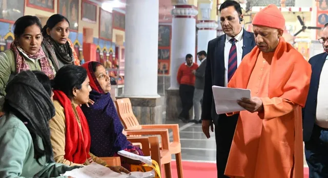 गोरखपुर जनता दर्शन, सीएम योगी आदित्यनाथ, योगी आदित्यनाथ चेतावनी, भूमाफिया कार्रवाई, जमीन कब्जा यूपी, गोरखपुर न्यूज, उत्तर प्रदेश सरकार,Gorakhpur News, CM Yogi Adityanath, Yogi Adityanath Janata Darshan, Land Mafia Action UP, Uttar Pradesh News,जनता दर्शन सीएम योगी, गोरखनाथ मंदिर गोरखपुर, सीएम योगी अधिकारियों को निर्देश,CM Yogi Janata Darshan Gorakhpur, Gorakhnath Temple CM Yogi, Yogi Adityanath Public Meeting,गोरखपुर, उत्तर प्रदेश, सीएम योगी आदित्यनाथ, जनता दर्शन, भूमि कब्जा, भूमाफिया, प्रशासनिक कार्रवाई, Gorakhpur, Uttar Pradesh, CM Yogi Adityanath, Janata Darshan, Land Mafia, Law and Order News, Political News, Governance Update,