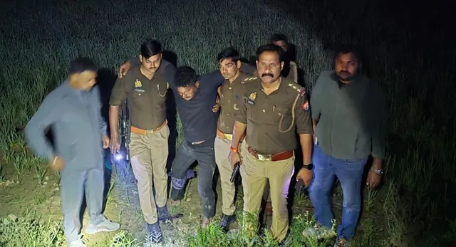 Ballia Police Encounter, बलिया पुलिस मुठभेड़, Ballia Crime News, यूपी क्राइम न्यूज़, Bansdih Police Action, बांसडीह थाना मुठभेड़, UP Police Encounter News 2026, Bablu Nat Arrested, गोवंश तस्कर गिरफ्तार बलिया, District Ballia Crime Update, जिला बलिया उत्तर प्रदेश अपराध समाचार, पुलिस एनकाउंटर खबर उत्तर प्रदेश,Ballia Encounter Today News, UP Police Crackdown 2026, Bansdih Encounter Update, Bablu Nat 25000 Reward Arrested, Cow Smuggling Case Ballia, District Ballia Breaking News, उत्तर प्रदेश पुलिस मुठभेड़ खबर, जिला बलिया क्राइम रिपोर्ट, पुलिस अधिकारी प्रवीण कुमार सिंह बयान, #BalliaNews, #UPPolice, #EncounterNews, #Bansdih, #CrimeUpdate,Ballia encounter accused arrested image, पुलिस मुठभेड़ बलिया फोटो, Bablu Nat injured in encounter, बांसडीह पुलिस कार्रवाई तस्वीर, UP Police SOG team action photo,