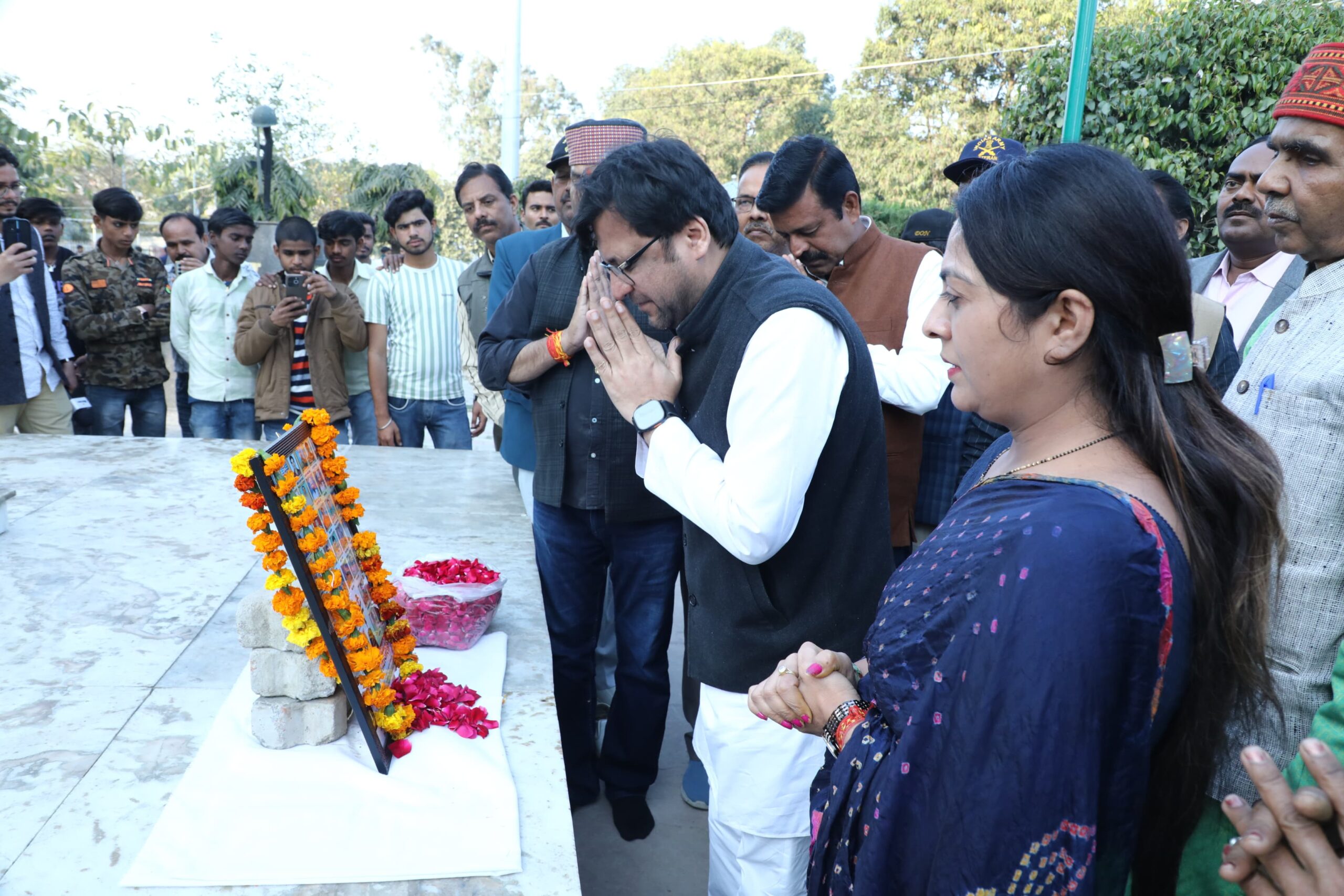 Tribute meeting and candle march organised in memory of Pulwama martyrs