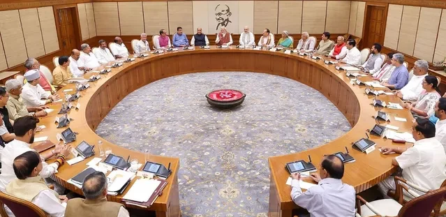 मोदी कैबिनेट बैठक सेवा तीर्थ फोटो, PM Modi cabinet meeting image, केरल विधानसभा प्रस्ताव फोटो, Kerala Assembly resolution image, पिनाराई विजयन सदन में भाषण, Pinarayi Vijayan speech photo, राज्य नाम परिवर्तन न्यूज इमेज,केरल का नाम केरलम, Kerala renamed Keralam, मोदी कैबिनेट फैसला, Modi cabinet decision Kerala, केरल विधानसभा प्रस्ताव 2024, Kerala Assembly resolution 2024, पिनाराई विजयन प्रस्ताव, Pinarayi Vijayan proposal, नई दिल्ली राजनीतिक खबर, New Delhi political news, संविधान संशोधन राज्य नाम परिवर्तन, Constitutional amendment state renaming India, केरल चुनाव 2026 खबर,केरल का नाम केरलम, Kerala renamed Keralam, मोदी कैबिनेट फैसला, Modi cabinet decision Kerala, केरल विधानसभा प्रस्ताव 2024, Kerala Assembly resolution 2024, पिनाराई विजयन प्रस्ताव, Pinarayi Vijayan proposal, नई दिल्ली राजनीतिक खबर, New Delhi political news, संविधान संशोधन राज्य नाम परिवर्तन, Constitutional amendment state renaming India, केरल चुनाव 2026 खबर,