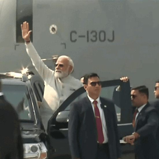 पीएम मोदी असम दौरा, डिब्रूगढ़ ELF लैंडिंग, नरेंद्र मोदी डिब्रूगढ़, कुमार भास्कर वर्मा सेतु उद्घाटन, IIM गुवाहाटी उद्घाटन, नेशनल डेटा सेंटर असम, PM Modi Assam visit, Dibrugarh Emergency Landing Facility, ELF North East India, Kumar Bhaskar Varma Setu bridge, IIM Guwahati inauguration news, National Data Centre Assam, North East development news, Assam infrastructure news,डिब्रूगढ़ मोरान बाईपास ELF, पीएम मोदी एयर शो असम, ब्रह्मपुत्र नदी पुल उद्घाटन, असम विकास परियोजना 2026, कामरूप अमिंगांव डेटा सेंटर, PM Modi Dibrugarh landing, Assam bridge project news, North East India infrastructure, Emergency Landing Facility India, Modi development projects Assam,#PMModi, #NarendraModi, #AssamVisit, #Dibrugarh, #ELFIndia, #NorthEastIndia, #KumarBhaskarVarmaSetu, #IIMGuwahati, #DigitalIndia, #InfrastructureNews, #NationalDataCentre, #AssamDevelopment,