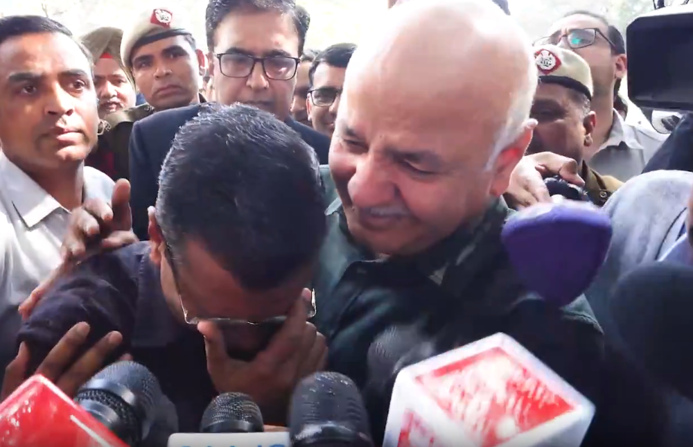 Delhi Excise Policy Case Delhi, Arvind Kejriwal acquitted news, Manish Sisodia court relief, Delhi liquor policy scam 2026, Rouse Avenue Court verdict, CBI case Delhi news, ED money laundering Delhi case, दिल्ली आबकारी नीति मामला, दिल्ली जिला अदालत खबर, दिल्ली राजनीतिक समाचार, National Capital Territory political news, Court verdict Delhi NCR,Arvind Kejriwal crying after court verdict, Manish Sisodia reaction in court, Rouse Avenue Court Delhi building image, Delhi liquor policy case hearing photo, केजरीवाल कोर्ट के बाहर रोते हुए, सिसोदिया मीडिया से बातचीत करते हुए, दिल्ली आबकारी नीति केस तस्वीर,#DelhiExcisePolicyCase, #ArvindKejriwal, #ManishSisodia, #RouseAvenueCourt, #CBI, #ED, #DelhiPolitics, #AAPNews, #LiquorPolicyCase, #DelhiNCRNews,