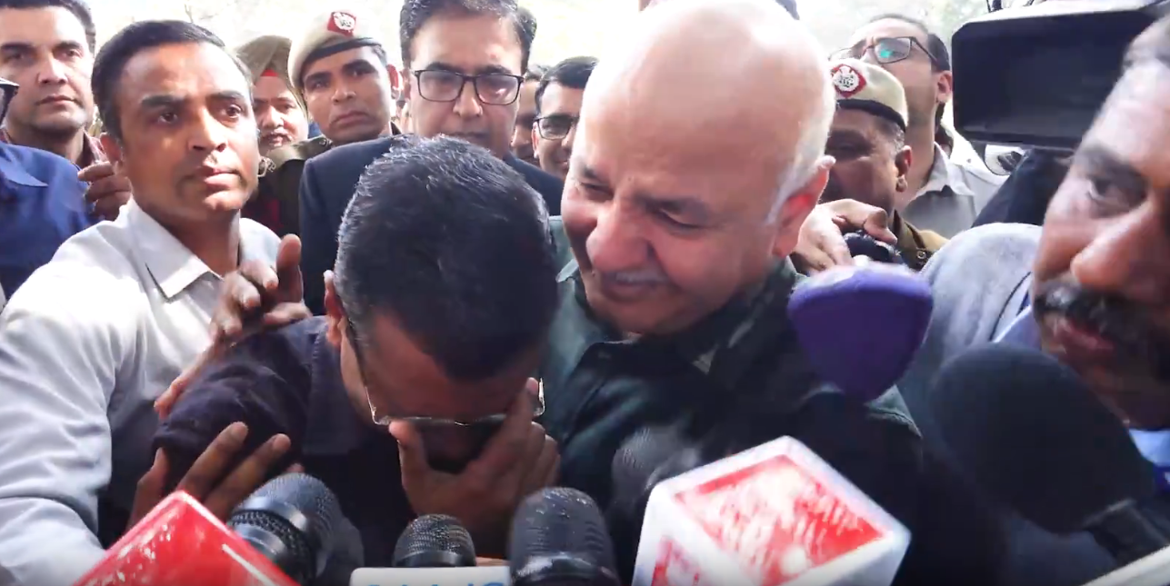 Delhi Excise Policy Case Delhi, Arvind Kejriwal acquitted news, Manish Sisodia court relief, Delhi liquor policy scam 2026, Rouse Avenue Court verdict, CBI case Delhi news, ED money laundering Delhi case, दिल्ली आबकारी नीति मामला, दिल्ली जिला अदालत खबर, दिल्ली राजनीतिक समाचार, National Capital Territory political news, Court verdict Delhi NCR,Arvind Kejriwal crying after court verdict, Manish Sisodia reaction in court, Rouse Avenue Court Delhi building image, Delhi liquor policy case hearing photo, केजरीवाल कोर्ट के बाहर रोते हुए, सिसोदिया मीडिया से बातचीत करते हुए, दिल्ली आबकारी नीति केस तस्वीर,#DelhiExcisePolicyCase, #ArvindKejriwal, #ManishSisodia, #RouseAvenueCourt, #CBI, #ED, #DelhiPolitics, #AAPNews, #LiquorPolicyCase, #DelhiNCRNews,