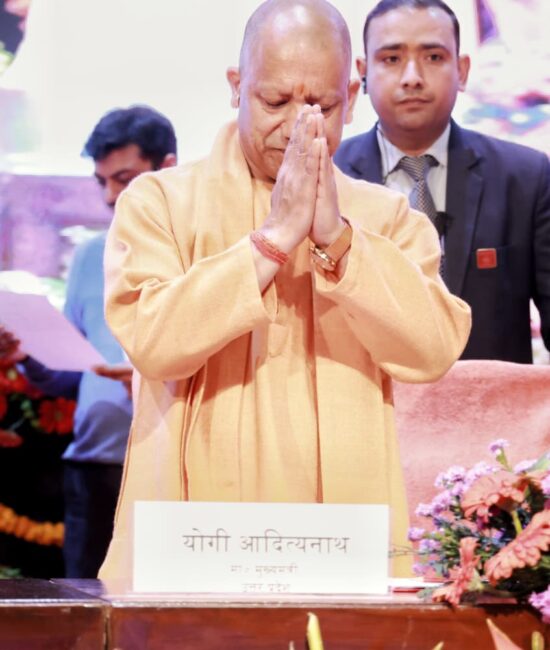 सीएम योगी सिंगापुर जापान दौरा, Yogi Adityanath Singapore Japan Visit, यूपी मैन्युफैक्चरिंग हब, Uttar Pradesh Manufacturing Hub, UP Foreign Investment News, Lucknow Political News, यूपी निवेश समाचार, UP Industrial Policy 2026, Data Center Investment UP, Semiconductor Investment India, Auto Sector Investment UP, Green Energy Investment UP, Lucknow District News, Uttar Pradesh State Economic News, Political News UP,सीएम योगी विदेश दौरा फोटो, Yogi Adityanath meeting investors, Singapore business meeting UP, Japan semiconductor meeting UP CM, यूपी निवेश मीटिंग, Lucknow CM foreign visit, UP G2B meeting, Industrial investment UP 2026,सीएम योगी सिंगापुर जापान दौरा लखनऊ, Yogi Adityanath Singapore Japan tour Lucknow, उत्तर प्रदेश निवेश खबर 2026, UP trillion dollar economy mission, Lucknow CM foreign visit news, यूपी औद्योगिक विकास समाचार, #YogiAdityanath, #UPInvestment, #SingaporeVisit, #JapanVisit, #ManufacturingHub, #TrillionDollarEconomy, #LucknowNews,