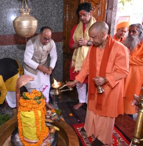 गोरखपुर जनता दर्शन 2026, सीएम योगी आदित्यनाथ गोरखनाथ मंदिर, महाशिवरात्रि कार्यक्रम गोरखपुर, मुख्यमंत्री विवेकाधीन कोष सहायता, आयुष्मान कार्ड निर्देश, Gorakhpur Janata Darshan News, CM Yogi Adityanath Gorakhnath Temple, Uttar Pradesh Government Public Hearing, Ayushman Card Update UP, UP Political News 2026,गोरखनाथ मंदिर जनता दर्शन फोटो, सीएम योगी गोशाला गोसेवा, भोलू बछड़ा गोरखपुर, बच्चों संग सीएम योगी, Gorakhnath Temple Image, CM Yogi Feeding Cows, Yogi Adityanath Janata Darshan Photo, Gorakhpur Political Event Image,गोरखपुर जिला उत्तर प्रदेश जनता दर्शन समाचार, गोरखनाथ मंदिर कार्यक्रम 15 फरवरी 2026, सीएम योगी आदित्यनाथ आदेश अधिकारियों को, मुख्यमंत्री विवेकाधीन कोष सहायता गोरखपुर, आयुष्मान कार्ड लाभार्थी अपडेट यूपी, Gorakhpur district news today, Uttar Pradesh CM public grievance hearing, Gorakhnath Temple event news, UP government welfare scheme update, #GorakhpurNews, #YogiAdityanath, #JanataDarshan, #UPGovernment, #Mahashivratri,