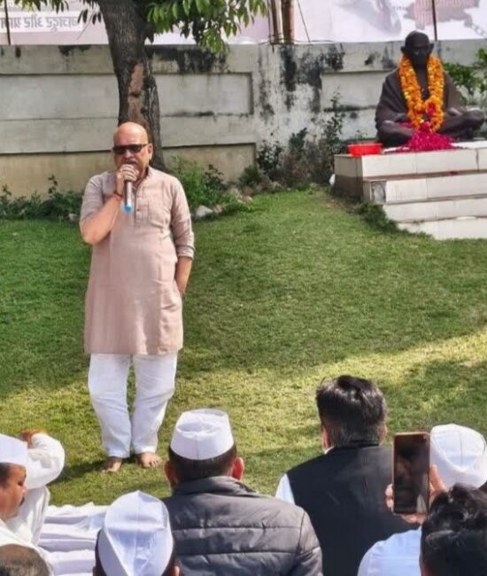 लखनऊ कांग्रेस सत्याग्रह 2026, Ajay Rai Protest Lucknow, MNREGA Bachao Andolan UP, Congress Protest Against BJP Government, Lucknow Political News 2026, UP Congress News Today,Ajay Rai Satyagrah Lucknow Photo, Congress Protest Mahatma Gandhi Statue Image, MNREGA Protest UP 2026 Pic, Lucknow Congress Office Dharna Photo,#LucknowNews #CongressProtest #AjayRai #MNREGA #UPPolitics #Satyagrah #PoliticalNews
