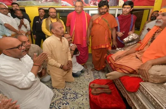 अजय राय श्री विद्या मठ मुलाकात, Ajay Rai Shri Vidya Math meeting, वाराणसी राजनीतिक खबर, Varanasi political news, स्वामी अविमुक्तेश्वरानंद बयान, Swami Avimukteshwaranand statement, उत्तर प्रदेश कांग्रेस, UP Congress President, सनातन धर्म विवाद वाराणसी, Sanatan Dharma controversy Varanasi, वाराणसी जिला समाचार, Uttar Pradesh political controversy, धार्मिक विवाद खबर, Political religious controversy news Uttar Pradesh,अजय राय श्री विद्या मठ फोटो, Ajay Rai meeting photo Varanasi, स्वामी अविमुक्तेश्वरानंद अजय राय मुलाकात, Shri Vidya Math Varanasi image, वाराणसी मठ राजनीतिक मुलाकात, UP Congress leader Ajay Rai image, धार्मिक मुद्दा वाराणसी न्यूज फोटो,वाराणसी जिला राजनीतिक समाचार, उत्तर प्रदेश धार्मिक विवाद खबर, Varanasi district political update, Uttar Pradesh Congress news, वाराणसी अधिकारी एसीपी विवाद, UP government controversy news, Hindu religious issue Varanasi district, Political breaking news Uttar Pradesh,#अजय_राय, #ShriVidyaMath, #VaranasiNews, #UPPolitics, #सनातन_विवाद, #SwamiAvimukteshwaranand, #CongressUP, #वाराणसी_समाचार, #PoliticalNewsUP,