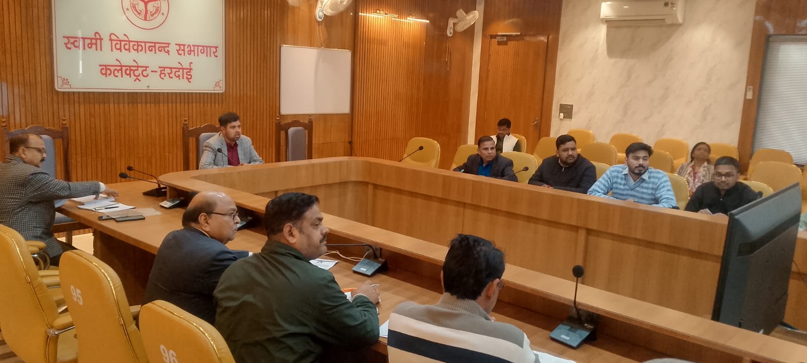 Pay special attention to line leakage, repair and new connections: District Magistrate