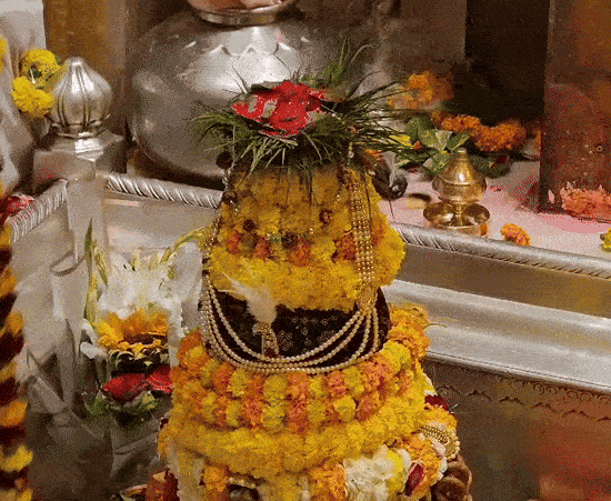 महाशिवरात्रि 2026 वाराणसी, काशी विश्वनाथ मंदिर, बाबा विश्वेश्वर अभिषेक, पंचक्रोशी यात्रा वाराणसी, वाराणसी धार्मिक समाचार, उत्तर प्रदेश धार्मिक आयोजन, Mahashivratri 2026 Varanasi, Kashi Vishwanath Temple crowd, Baba Vishweshwar Abhishek, Panchkoshi Yatra Varanasi, Religious News Uttar Pradesh,काशी विश्वनाथ धाम भीड़, महाशिवरात्रि वाराणसी फोटो, बाबा विश्वनाथ अभिषेक, गंगा द्वार कतार, पंचक्रोशी यात्रा 2026, Kashi Vishwanath Temple rush, Mahashivratri crowd Varanasi, Devotees in Varanasi 2026,वाराणसी जिला धार्मिक समाचार, उत्तर प्रदेश महाशिवरात्रि आयोजन, काशी विश्वनाथ मंदिर प्रशासन वाराणसी, वाराणसी पुलिस व्यवस्था महाशिवरात्रि, धार्मिक भीड़ प्रबंधन यूपी, Varanasi district religious news, Uttar Pradesh Mahashivratri event, Kashi Vishwanath Temple administration Varanasi, UP Police crowd management news, Hindu festival coverage Uttar Pradesh,#महाशिवरात्रि2026, #काशीविश्वनाथ, #वाराणसी, #उत्तरप्रदेश, #BabaVishwanath, #MahashivratriVaranasi, #ReligiousNewsUP, #PanchkoshiYatra,