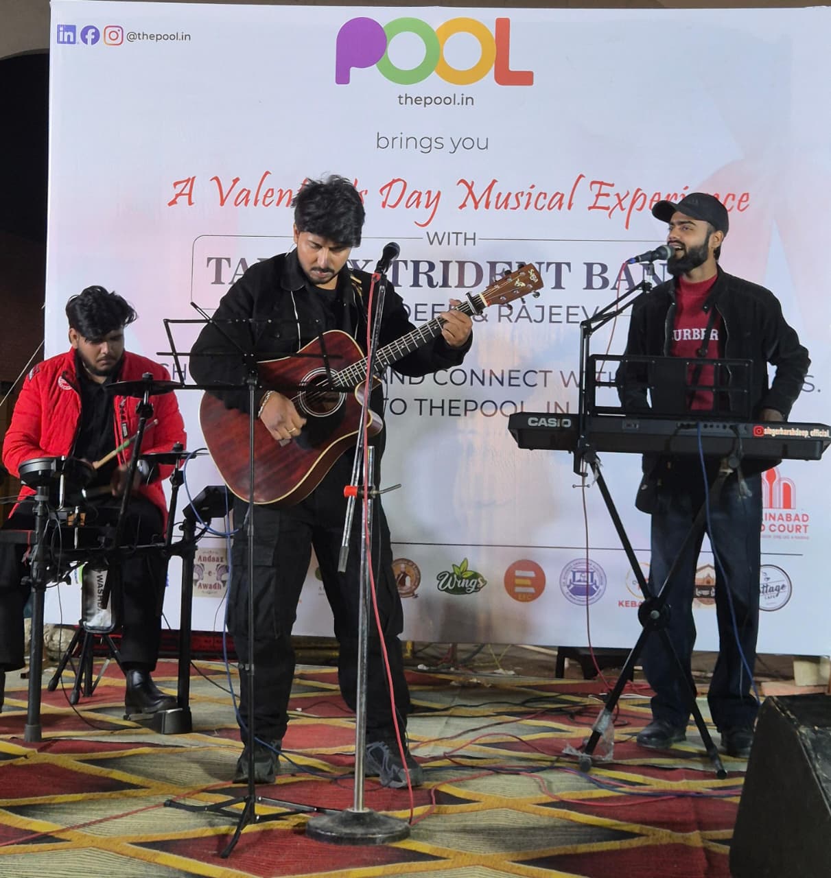 लखनऊ लाइव म्यूज़िक नाइट, हुसैनाबाद फूड कोर्ट कार्यक्रम, वैलेंटाइन डे लखनऊ इवेंट, दी पूल इन प्लेटफॉर्म, Lucknow Valentine event, Live music Hussainabad Food Court, Talent booking platform India,लखनऊ सांस्कृतिक कार्यक्रम, रोमांटिक म्यूज़िक नाइट यूपी, Lucknow cultural event news, Uttar Pradesh entertainment news,लखनऊ जिला सांस्कृतिक समाचार, उत्तर प्रदेश एंटरटेनमेंट इवेंट, हुसैनाबाद फूड कोर्ट लाइव शो, Lucknow district event news, Uttar Pradesh cultural live music report, Entertainment news type city Lucknow UP,