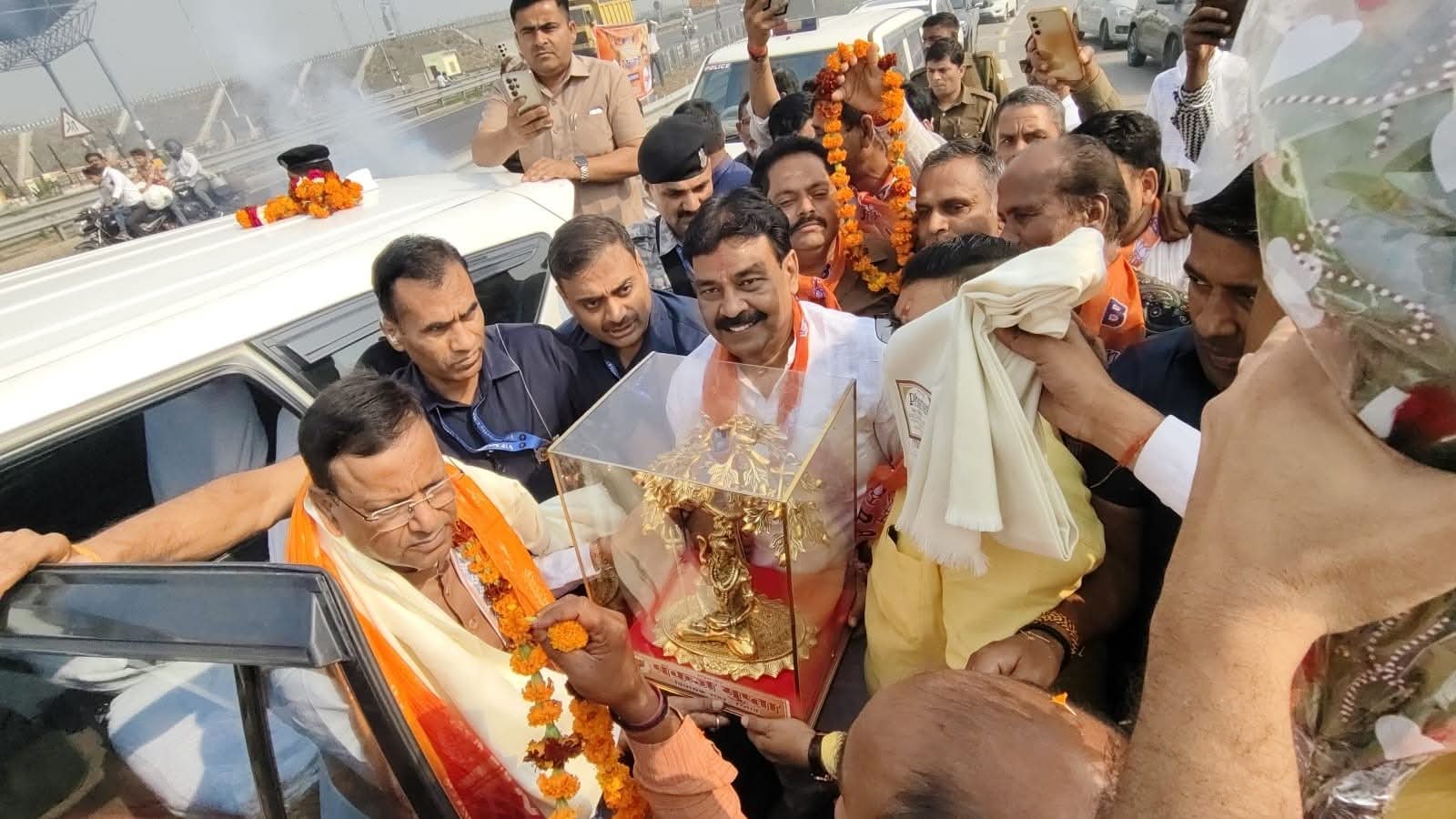 Grand welcome to BJP State President Pankaj Chaudhary