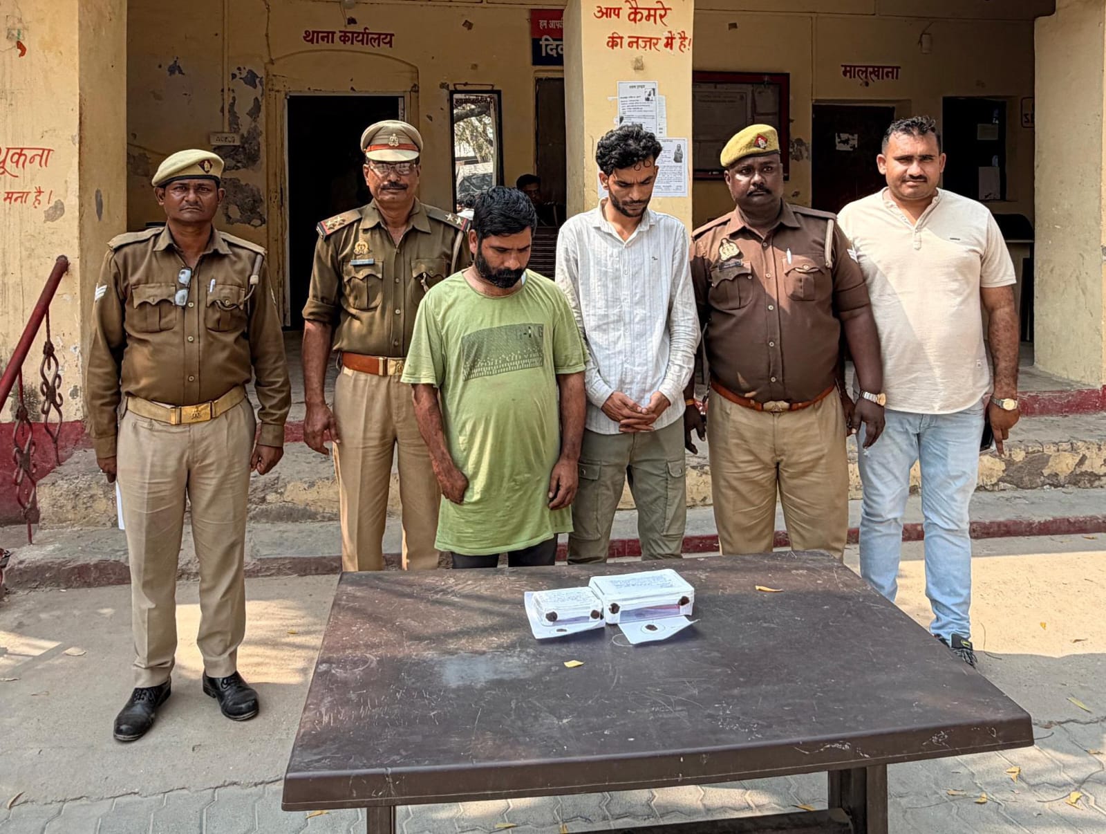 Two criminals arrested for breaking ATM and stealing cash