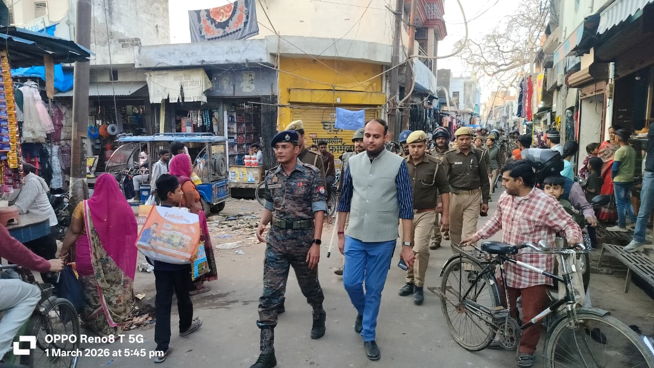 The Deputy District Magistrate and Additional SP conducted a foot march in the city.
