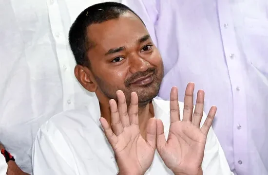 निशांत कुमार, निशांत कुमार राजनीति, नीतीश कुमार के बेटे निशांत कुमार, निशांत कुमार सीएम सवाल, मंजू सिन्हा प्रतिमा पटना, बिहार राजनीति खबर, जेडीयू खबर बिहार, पटना राजनीतिक समाचार, बिहार सीएम उत्तराधिकारी चर्चा, बिहार राजनीति ताजा खबर,Nishant Kumar, Nishant Kumar politics, Nitish Kumar son Nishant Kumar, Nishant Kumar CM question, Manju Sinha statue Patna, Bihar politics news, JDU Bihar news, Patna political news, Bihar CM successor discussion, Bihar latest political news,निशांत कुमार पटना, मंजू सिन्हा पार्क कंकड़बाग, जेडीयू सदस्यता निशांत कुमार, बिहार राजनीति अपडेट, नीतीश कुमार परिवार राजनीति, पटना राजनीतिक खबर,Nishant Kumar Patna visit, Manju Sinha Park Kankarbagh Patna, JDU membership Nishant Kumar, Bihar political update, Nitish Kumar family politics, Patna political news,#NishantKumar, #NitishKumar, #BiharPolitics, #JDU, #PatnaNews, #BiharNews, #PoliticalNews, #IndianPolitics, #ManjuSinha, #NationalNews,