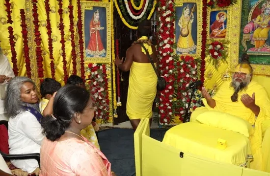 राष्ट्रपति द्रौपदी मुर्मु वृंदावन दौरा, Mathura Vrindavan President Visit, Draupadi Murmu Vrindavan Visit, Sant Premanand Ashram Meeting, ISKCON Vrindavan News, Prem Mandir Visit President, Vrindavan Rain News Today, Mathura Weather Rain बिजली गुल, Uttar Pradesh News Today, Religious Visit President India, Vrindavan Spiritual News, Mathura District News, UP Political Spiritual News, द्रौपदी मुर्मु वृंदावन फोटो, President Murmu ISKCON Visit Images, Prem Mandir Night Visit Rain, Vrindavan Rain Darkness News Photo, Sant Premanand Ashram Meeting Image, Mathura Rain Power Cut दृश्य, ISKCON Temple Darkness President Visit, Vrindavan Heavy Rain Visuals, UP News Photo Gallery, #DraupadiMurmu, #VrindavanVisit, #MathuraNews, #UPNews, #ISKCONTemple, #PremMandir, #RainNews, #PowerCut, #SpiritualIndia, #PresidentOfIndia, #SantPremanand, #BreakingNews, #HindiNews, #GoogleDiscover,