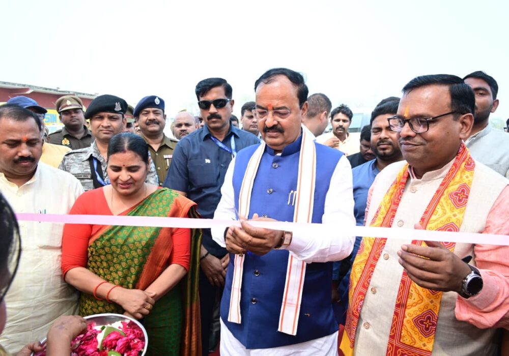 Hon'ble Deputy Chief Minister inaugurated the Saras Mela and Saras Mahotsav programme.