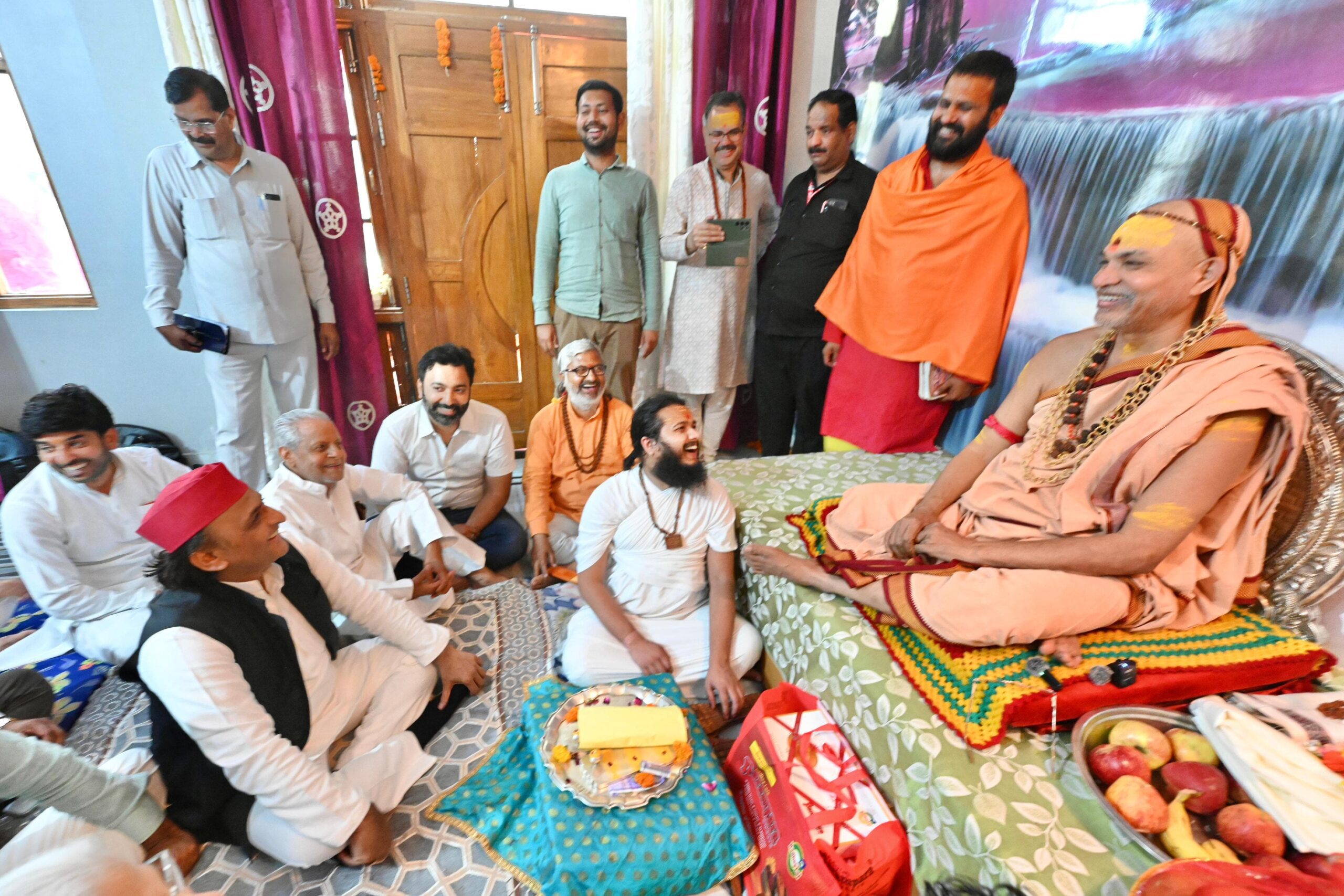 अखिलेश यादव स्वामी अविमुक्तेश्वरानंद मुलाकात खबर, लखनऊ सपा प्रमुख शंकराचार्य मुलाकात समाचार, उत्तर प्रदेश राजनीति ताजा खबर लखनऊ, गोरक्षा अभियान स्वामी अविमुक्तेश्वरानंद समाचार, लखनऊ जिला राजनीतिक मुलाकात खबर, Akhilesh Yadav Swami Avimukteshwaranand meeting news, Samajwadi Party chief Akhilesh Yadav Lucknow visit news, cow protection campaign Swami Avimukteshwaranand news India, Uttar Pradesh political news Lucknow district,अखिलेश यादव स्वामी अविमुक्तेश्वरानंद मुलाकात फोटो, लखनऊ में शंकराचार्य कार्यक्रम फोटो, सपा प्रमुख संतों से मुलाकात फोटो, गोरक्षा अभियान सभा फोटो, Akhilesh Yadav meeting Shankaracharya photo, Swami Avimukteshwaranand Lucknow event image, Samajwadi Party leader meeting saints photo, cow protection campaign event image India,लखनऊ अखिलेश यादव स्वामी अविमुक्तेश्वरानंद मुलाकात खबर, उत्तर प्रदेश सपा प्रमुख शंकराचार्य मुलाकात समाचार, लखनऊ जिला गोरक्षा अभियान सभा खबर, स्वामी अविमुक्तेश्वरानंद कार्यक्रम लखनऊ अपडेट, यूपी राजनीति ताजा समाचार, Akhilesh Yadav Swami Avimukteshwaranand Lucknow meeting news, Samajwadi Party chief meeting Shankaracharya update India, cow protection campaign Swami Avimukteshwaranand news Uttar Pradesh, Lucknow district political news India,#AkhileshYadav, #SwamiAvimukteshwaranand, #LucknowNews, #SamajwadiParty, #UPPolitics, #CowProtection, #PoliticalNews, #BreakingNews, #IndiaPolitics, #Goraksha,